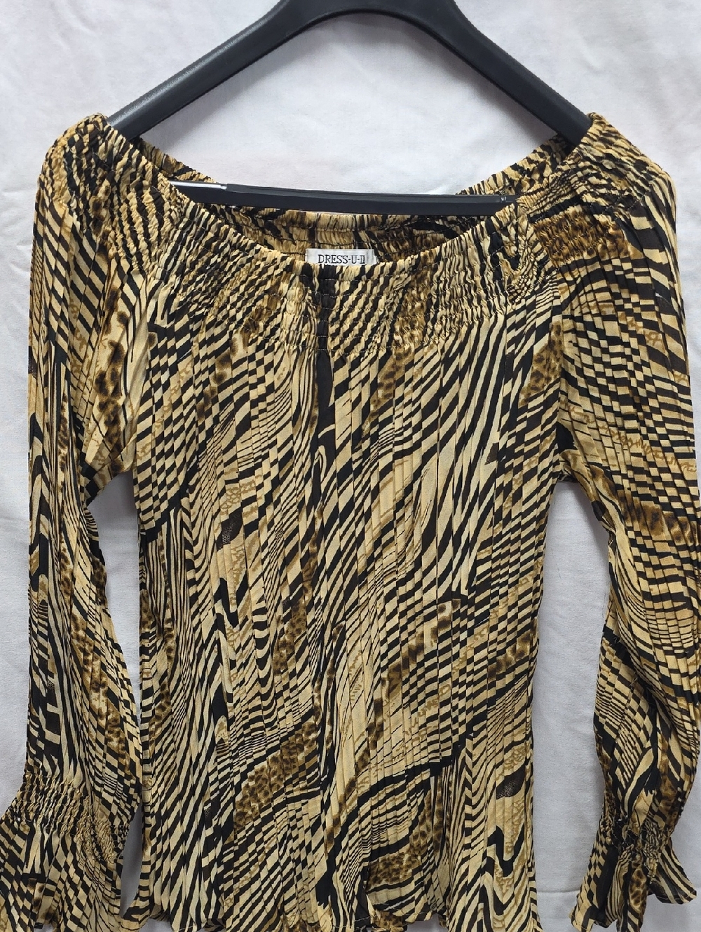 Off-Shoulder Black and Gold Patterned Women's Top